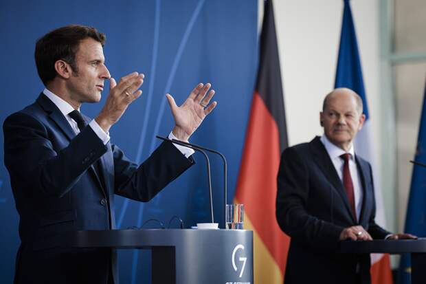 Macron propose d’aider l’Ukraine par la création d’un «OVNI politique»